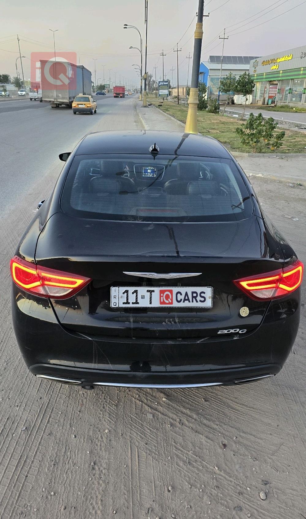 کرایسلەر 200